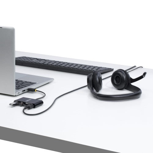 StarTech.com 4-Port USB 2.0 Hub, USB Bus Powered, Small Travel Mini USB Hub, USB 2.0 Splitter, Portable Multi-Port USB Hub, 480Mbps, Overcurrent Protection (OCP)